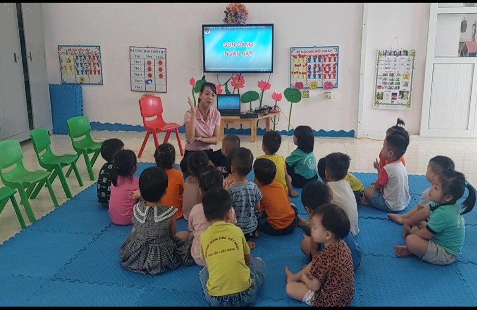 Biện pháp Nâng cao chất lượng giáo dục trẻ biết xếp cất đồ dùng đúng nơi quy định tại lớp mẫu giáo 3-4 tuổi C3-trường mầm non Việt Ngọc”